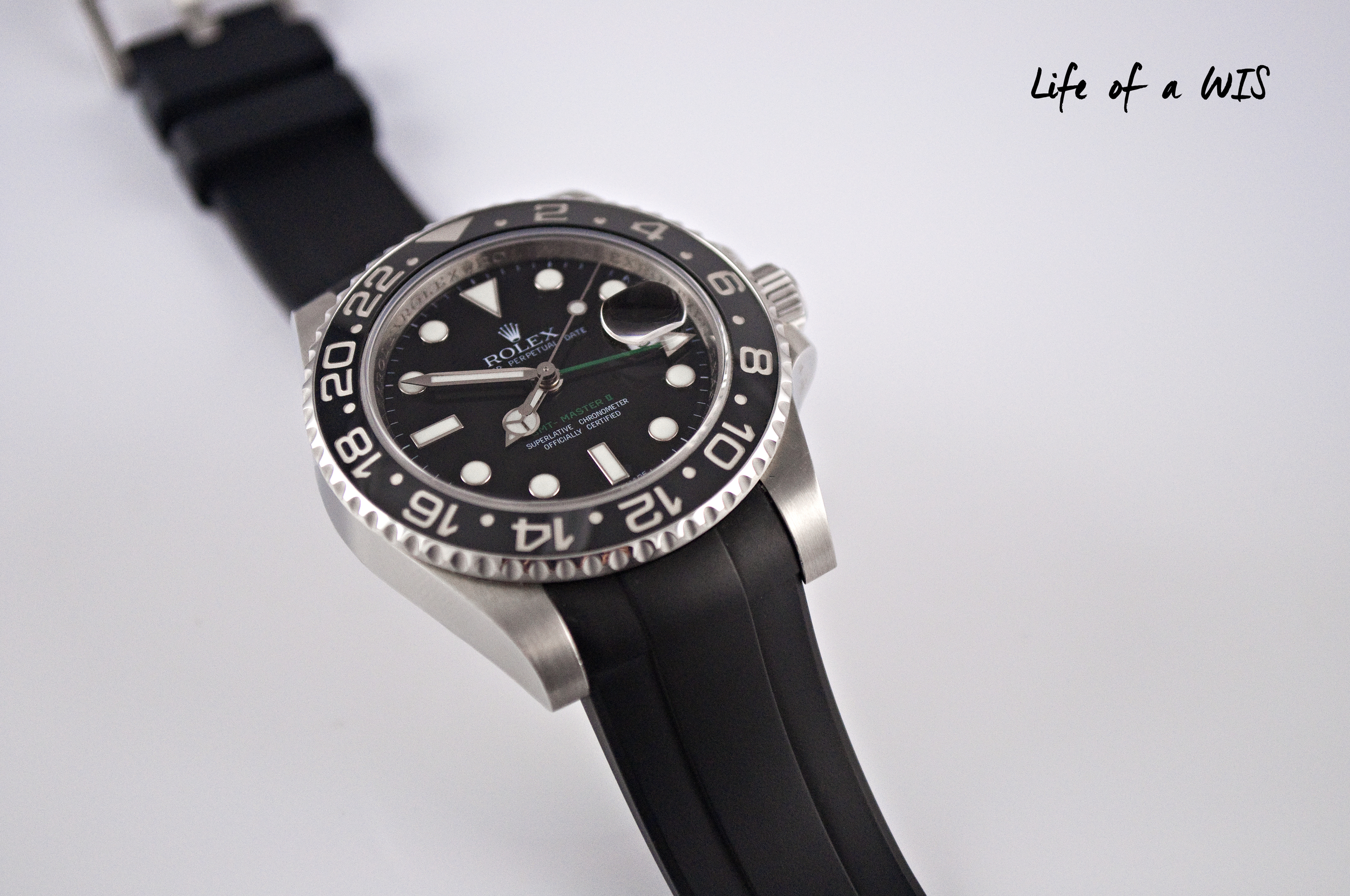 STRAP REVIEW: Rubber B Rubber Strap with Tang Buckle for Rolex GMT