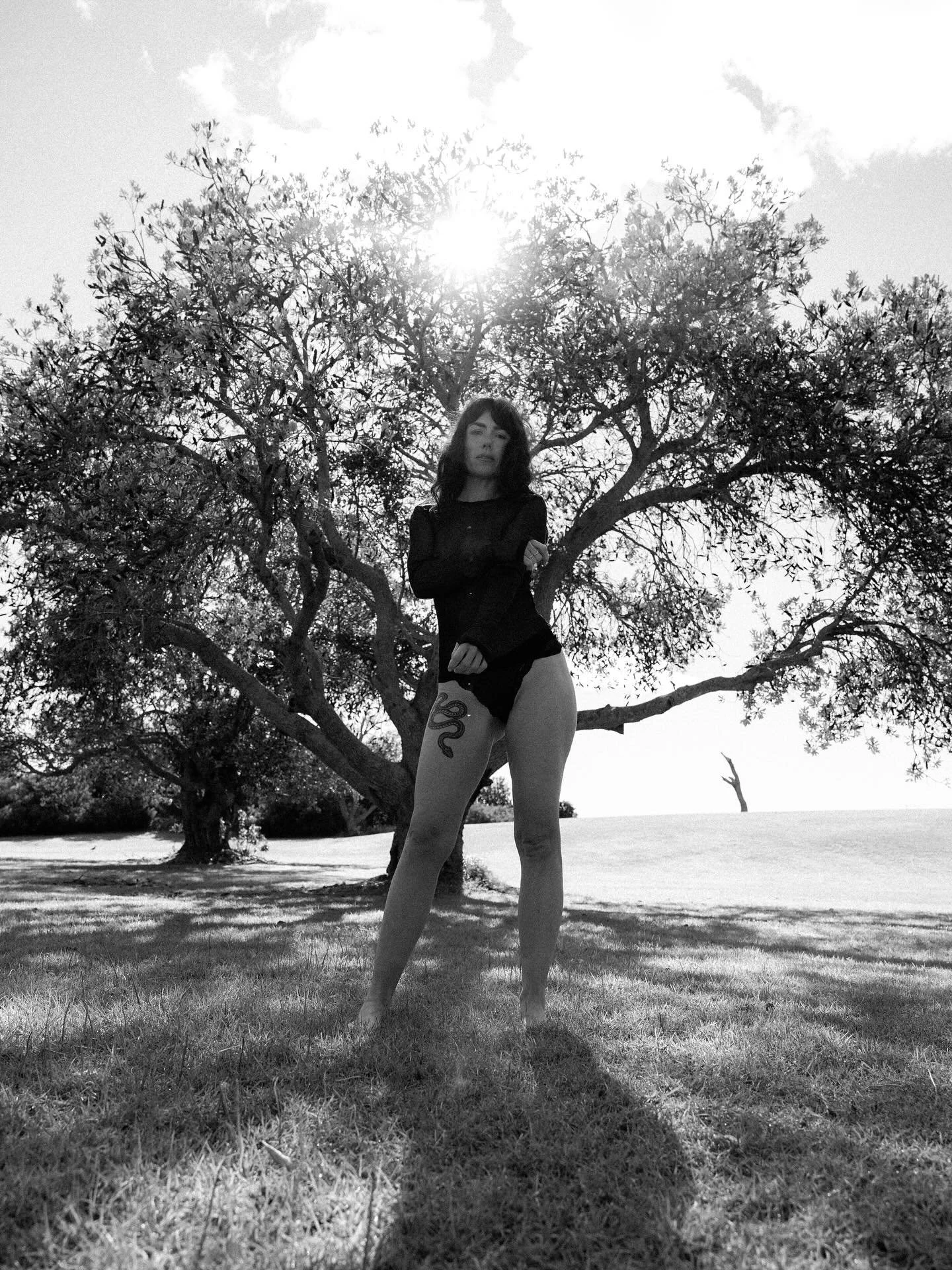 Let&rsquo;s talk about energetic hygiene 🌪️💥✨ Because if you want to be a TRULY exceptional lover, this is something you need to be onto!

Energy leaks kill libido.
Energetic and physical clutter clouds desire.
Screens dull sensation.
Busyness drai