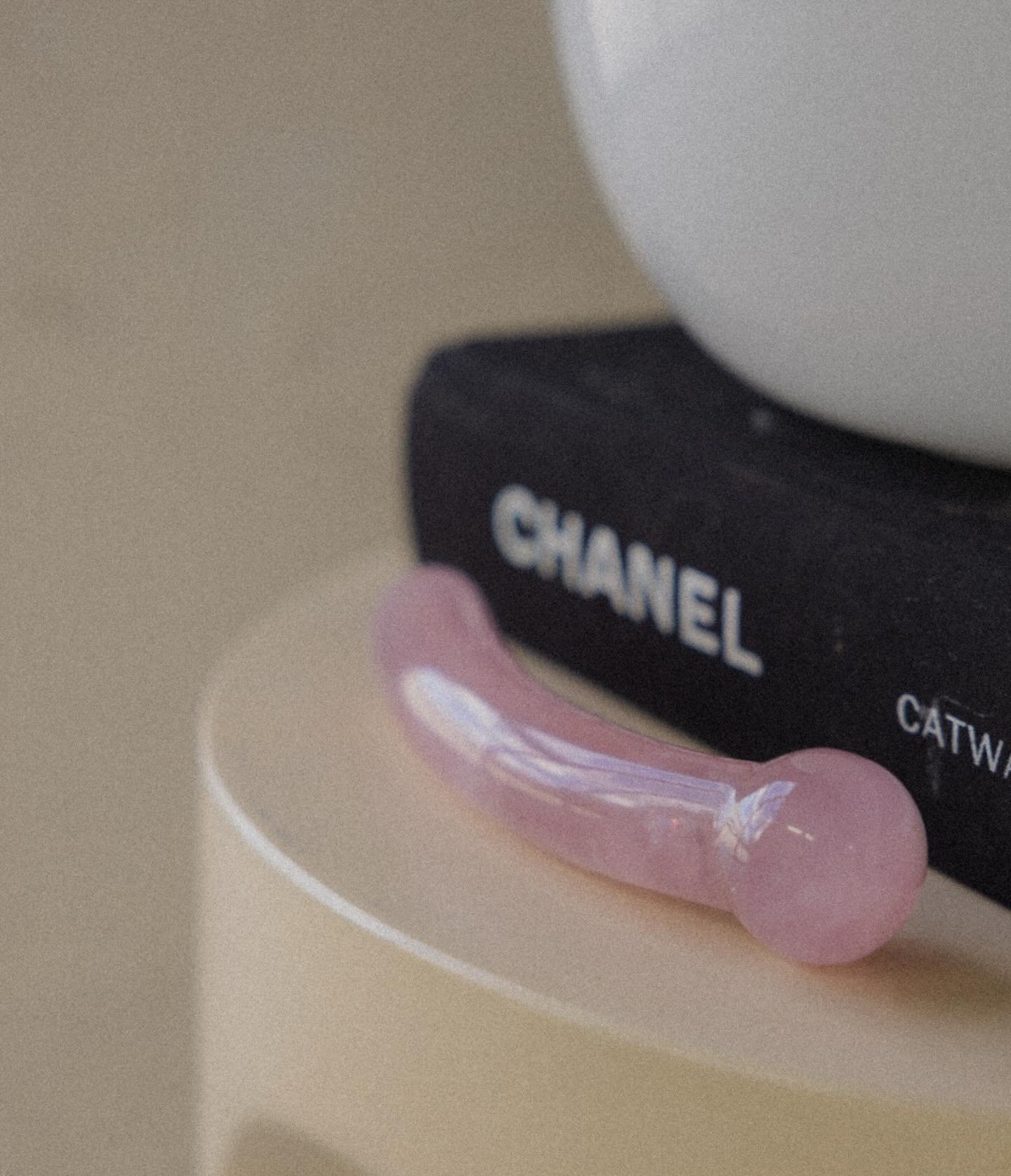 Well&hellip; that didn&rsquo;t go to plan 😂 On Valentine&rsquo;s Day I ran a 24-hour offer on The Juliet Ple*sure Wand&trade; &hellip; and then realised the code didn&rsquo;t work. Yes. Which means lots of you thought you missed out on the Sam&rsquo