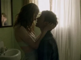 Honeymoon (2014) Rated R