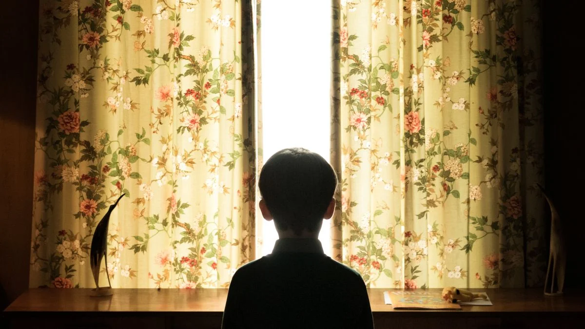 121 | The Hole in the Ground