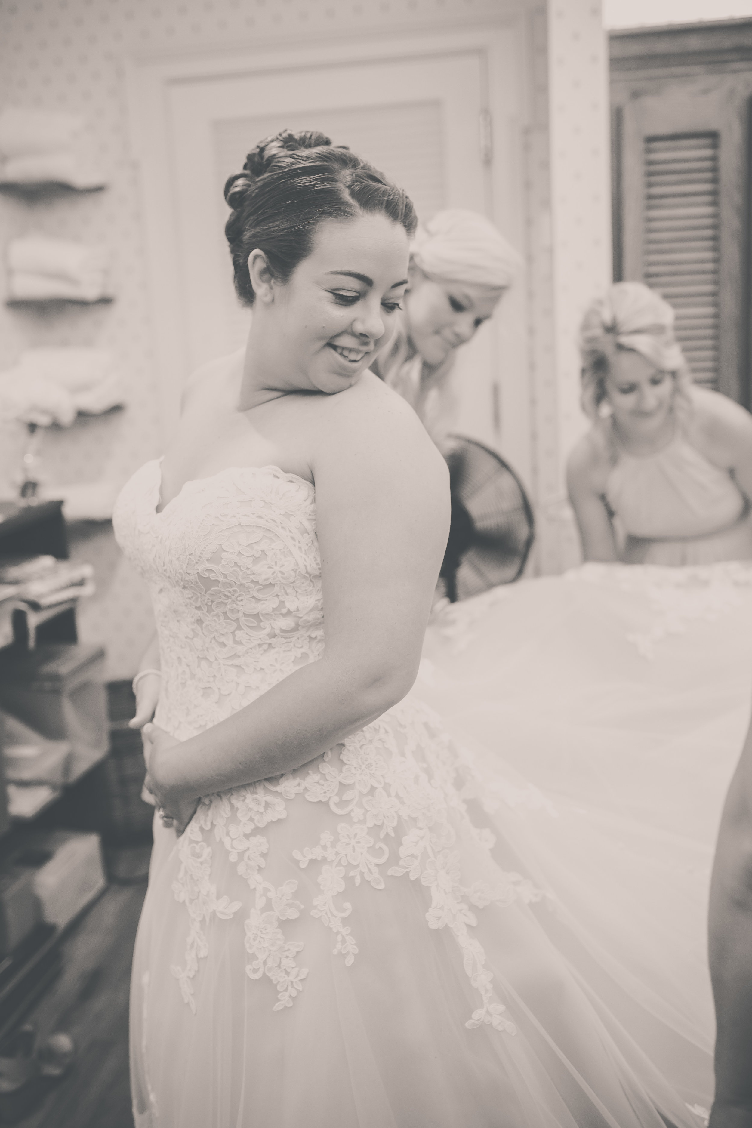 The bridal suite at Ford's Colony is actually a locker room in the basement. Even without natural light, Crystal Belcher hit it out of the park!