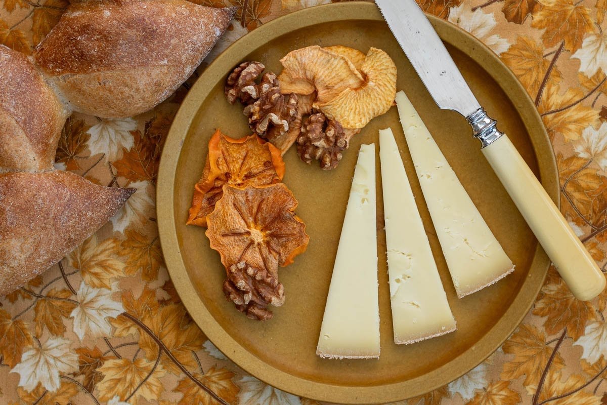 Jùscht, Swiss Raw-Milk Cheese