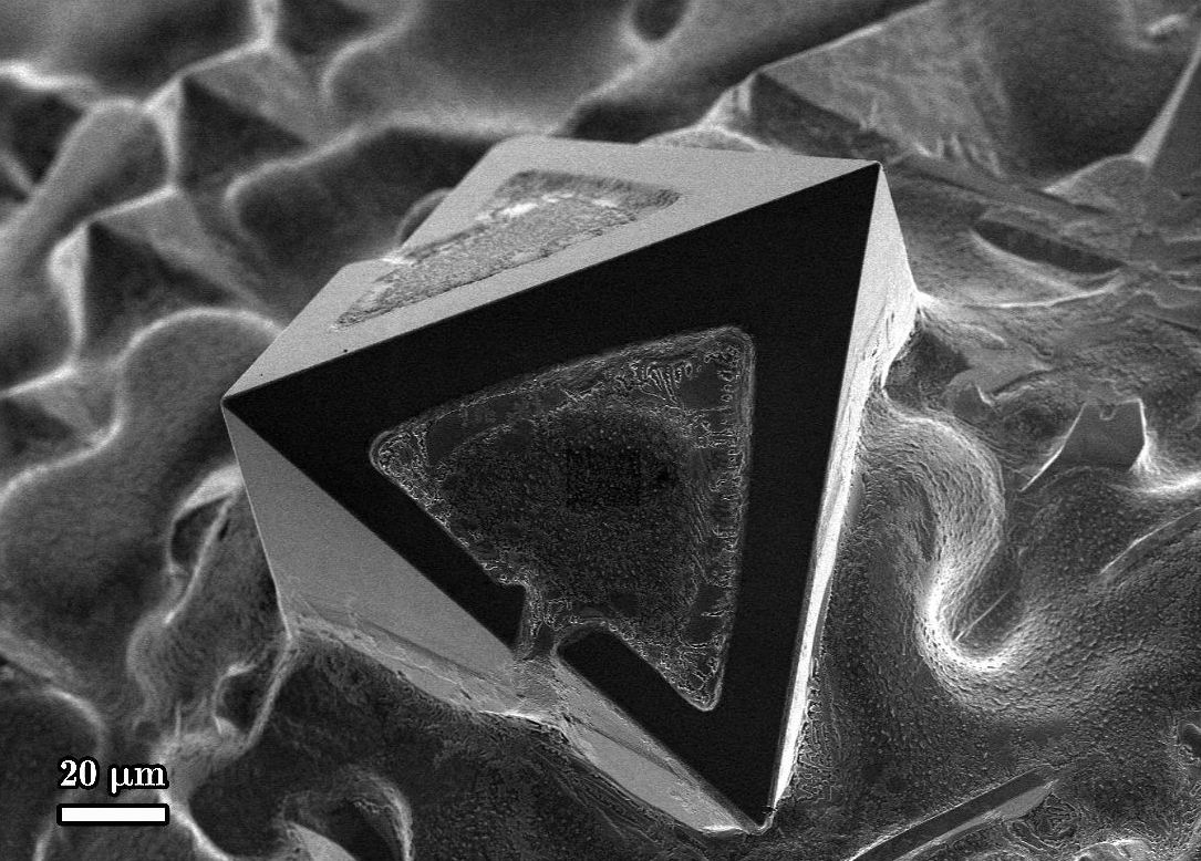 Scanning Electron Microscope image of a crystalline octahedron. 