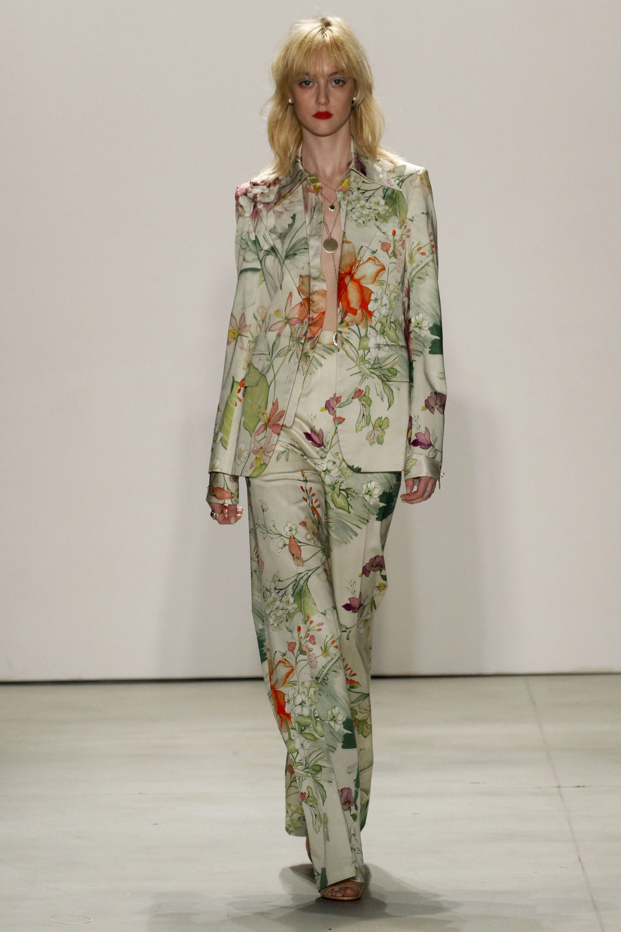 LOOK 34.jpg