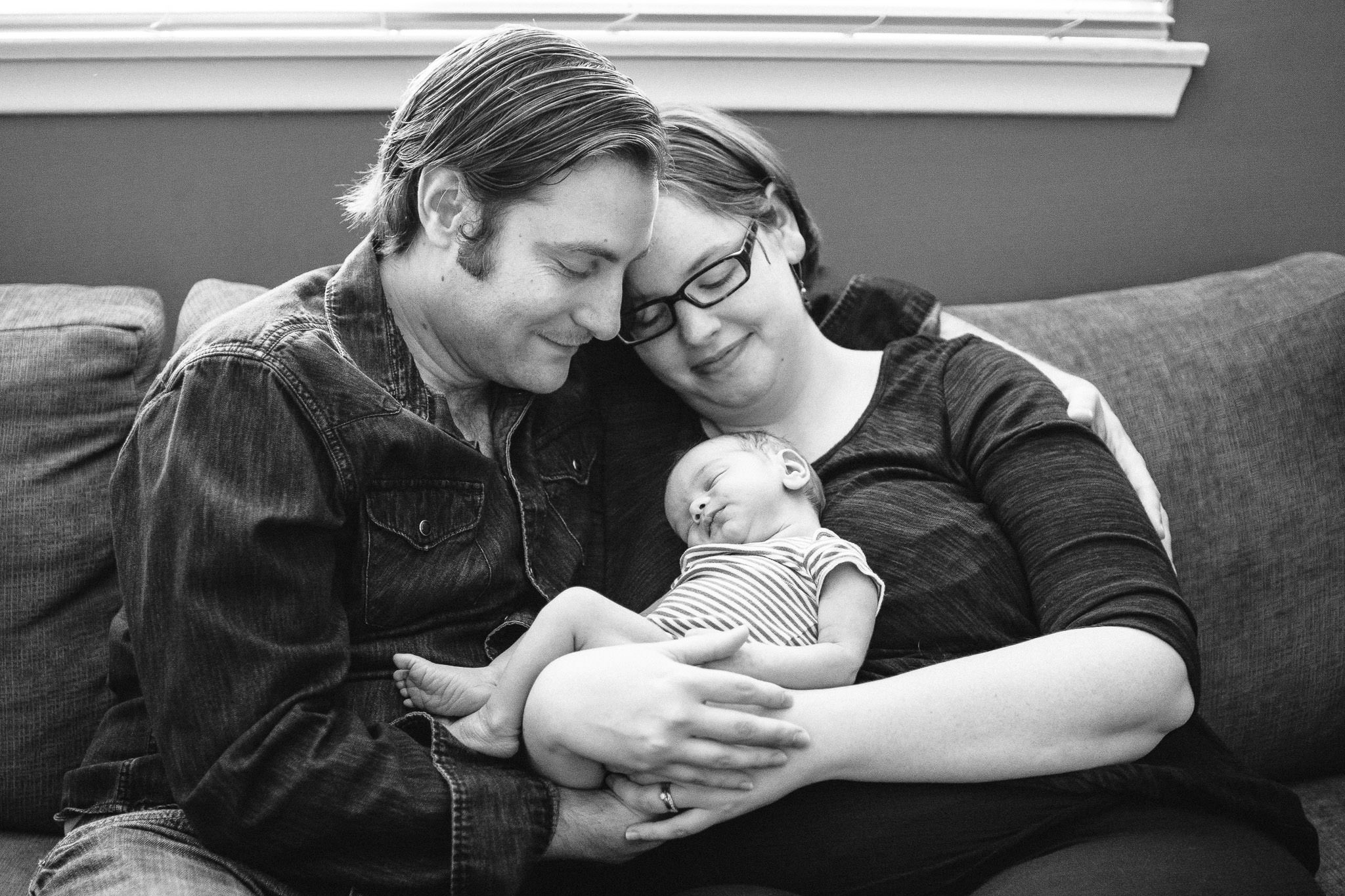 Newborn Family Photos at Home in Toronto | Eneira Photography