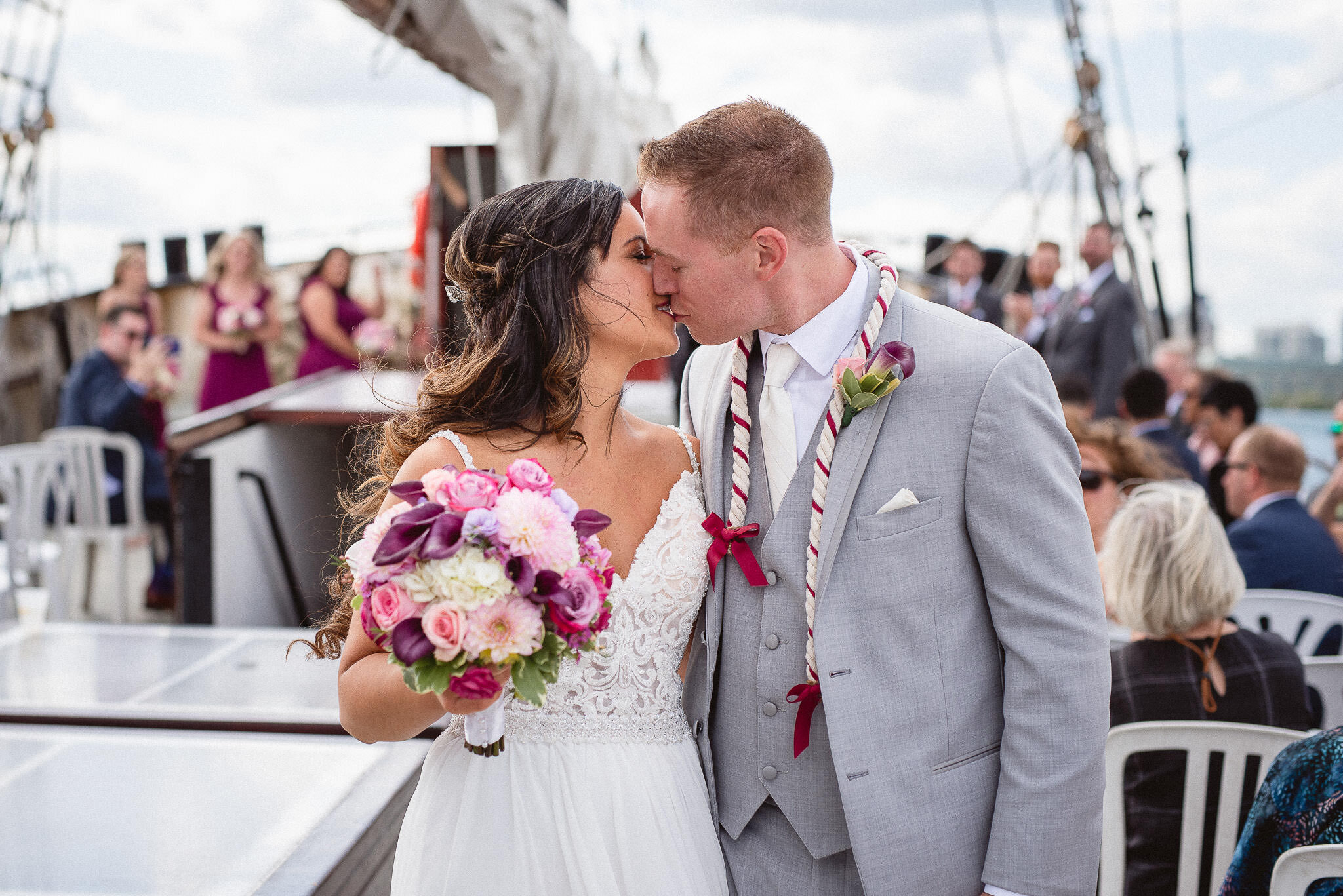 Wedding Photo on Tall Ship Kajama Toronto | Ontario Wedding Photographer