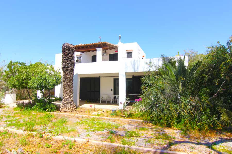 How I Lived in Ibiza for One Year Without Touching My Bank Account