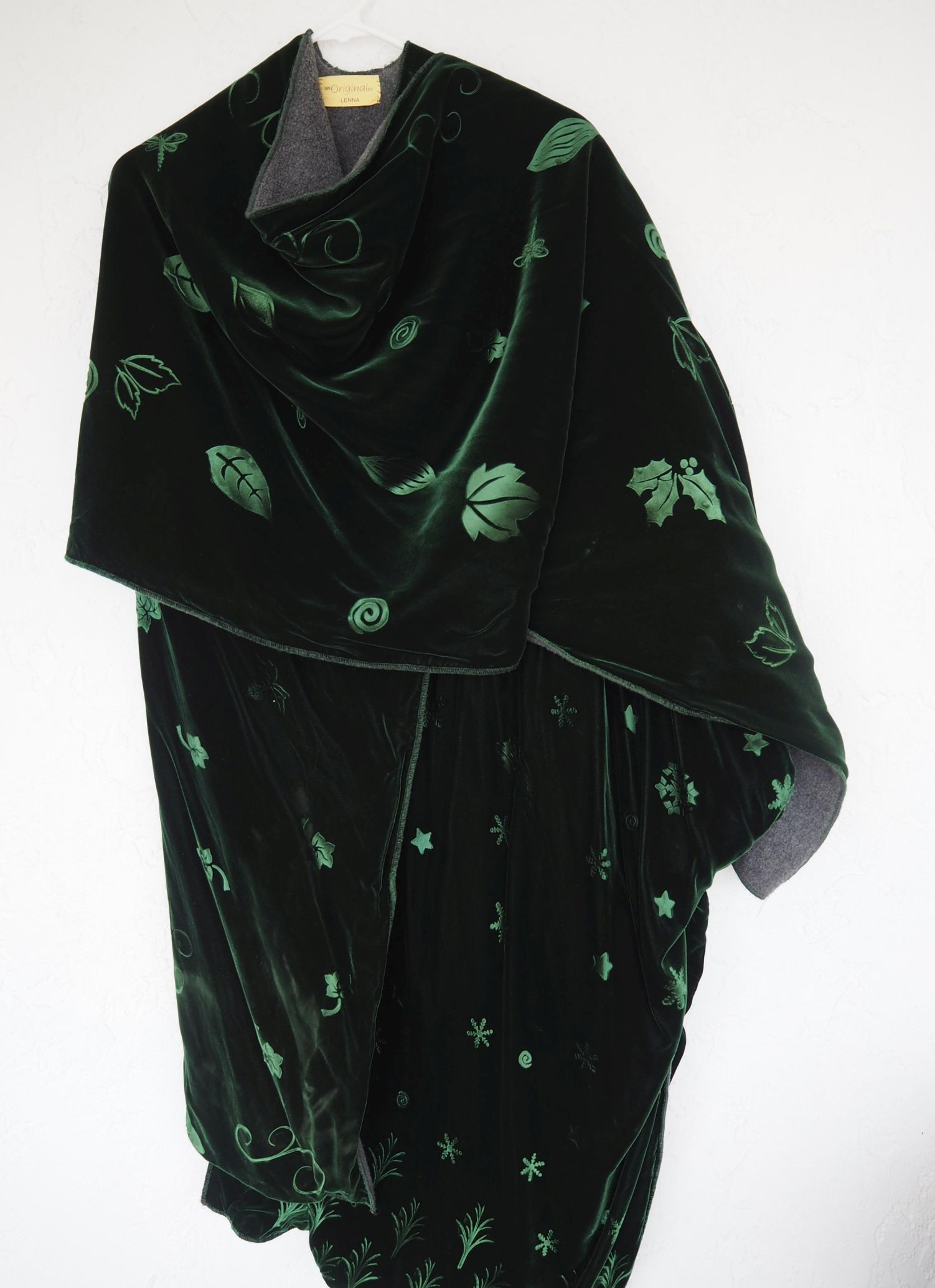 Embossed velvet Cape
