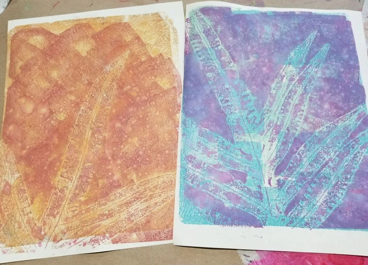 Printing ferns on a gelli plate with Distress Oxide Inks