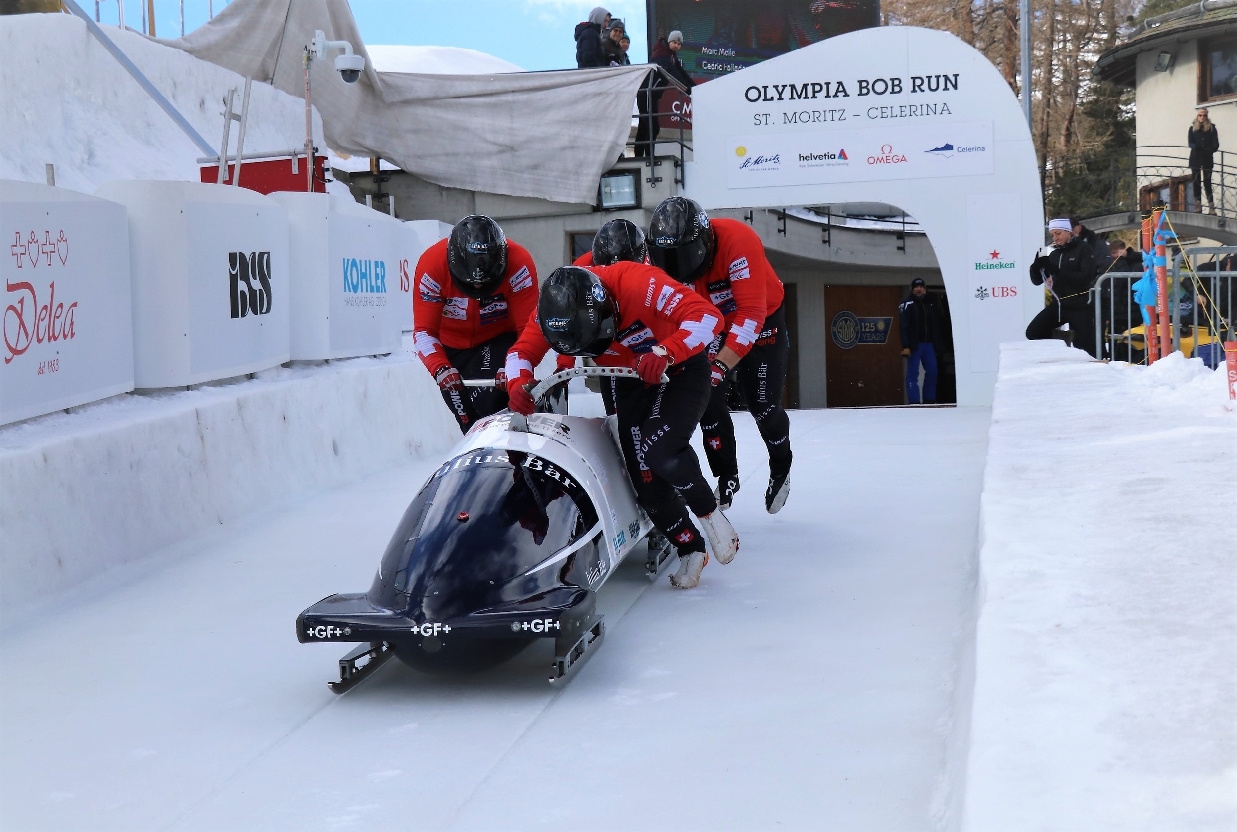 Schweizer Meisterschaft Viererbob &amp; Junioren / LIVE AB 8.00