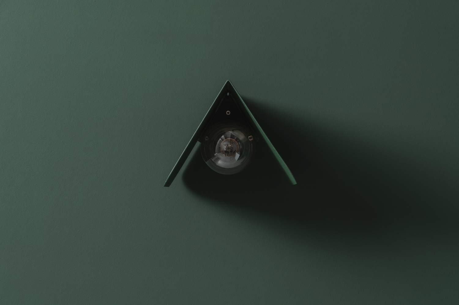 Corner Wall_1.jpg