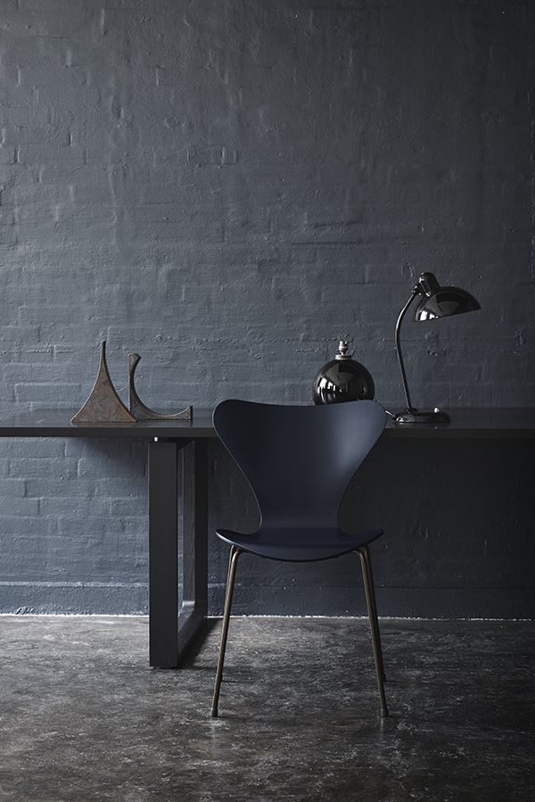 Arne Jacobsen The ´7 special edition in black with black legs. So much more amazing than the traditional one with steel legs.