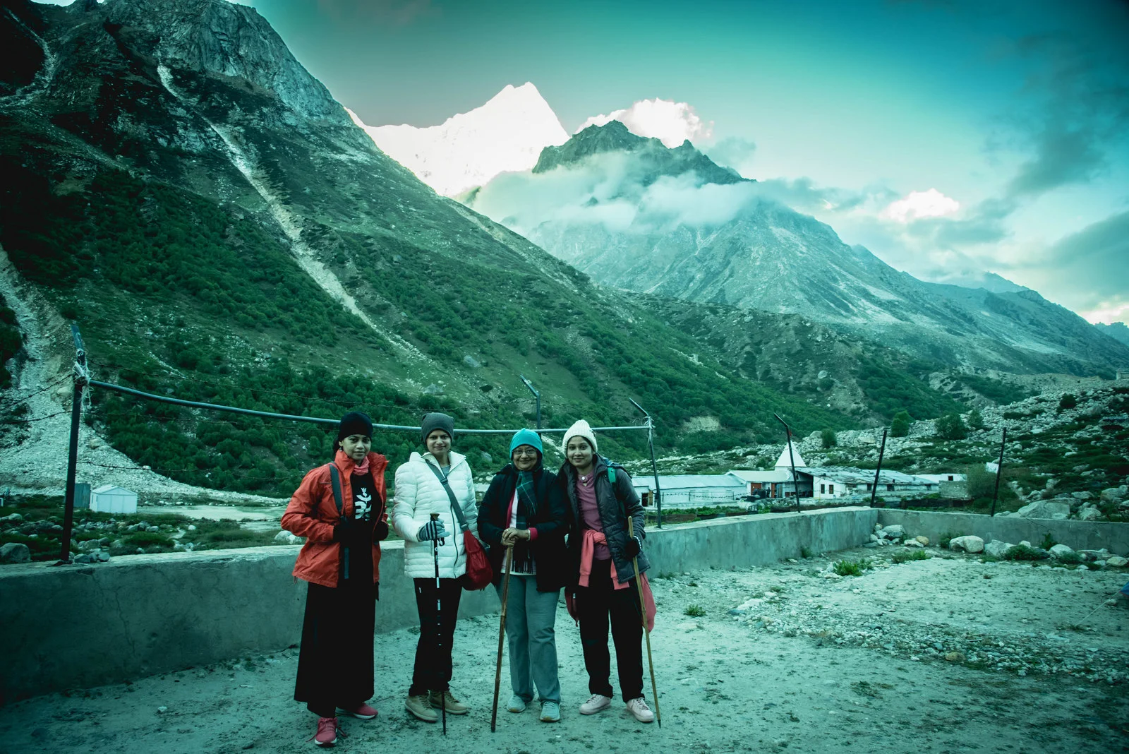MYSTIC YOGA RETREAT - GOMUKH-TAPOVAN-2018 (43).jpg