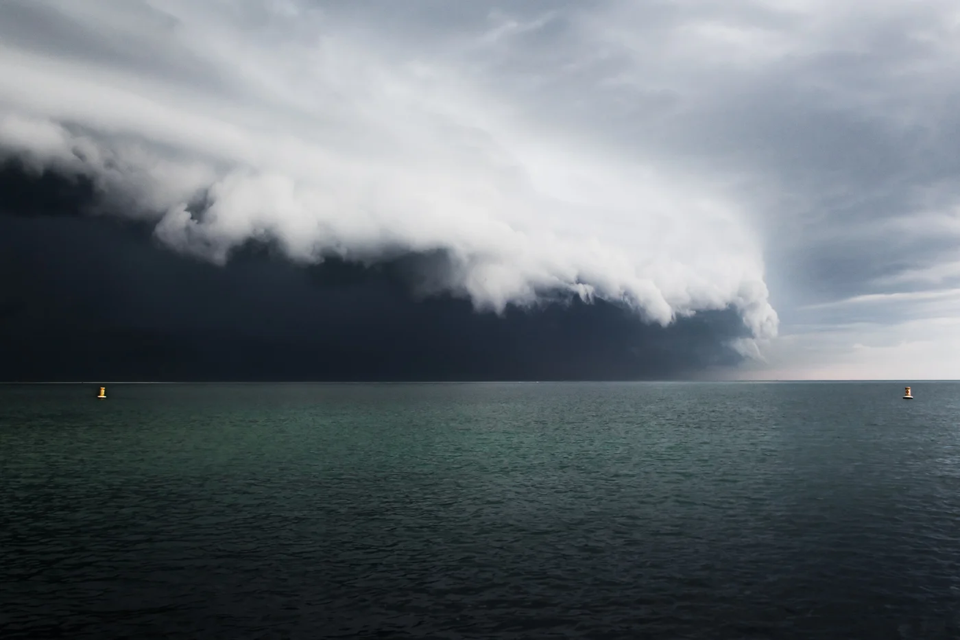 Shelf Cloud, Crane Beach 2017 (c) Deb Lannon