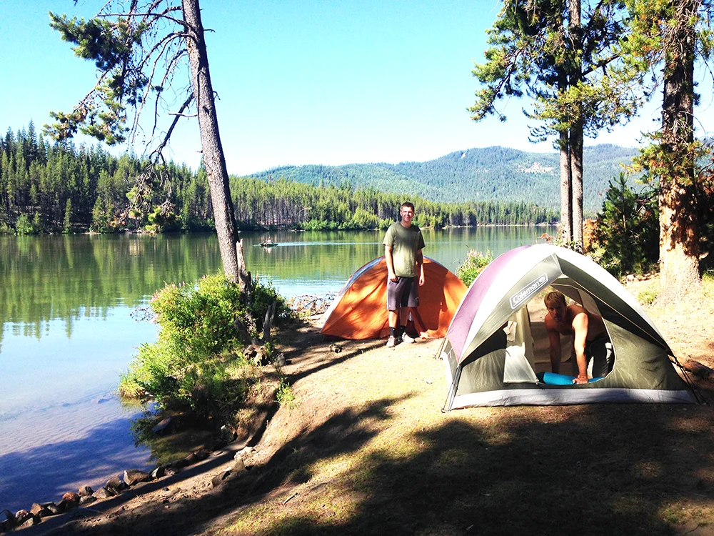 The amazing spot we found to camp! And free!
