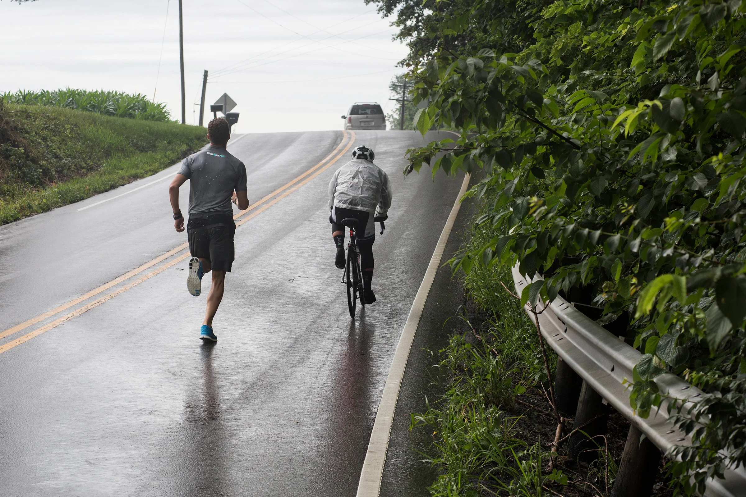This is not Tony, as mentioned in the blog, but Dave Preston, who spurred Matt on during RAAM and encouraged him to take the initial plunge and try Race Across the West (RAW).