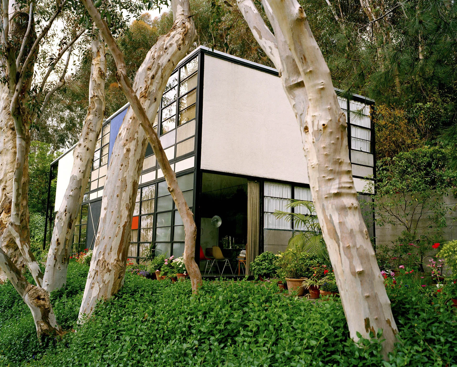   In 1949 the legendary designers Charles &amp; Ray Eames built their home and studio in Pacific Palisades, California using elements straight out of an industrial fabricators catalog. &nbsp;This icon of mid-century modern design was Case Study House