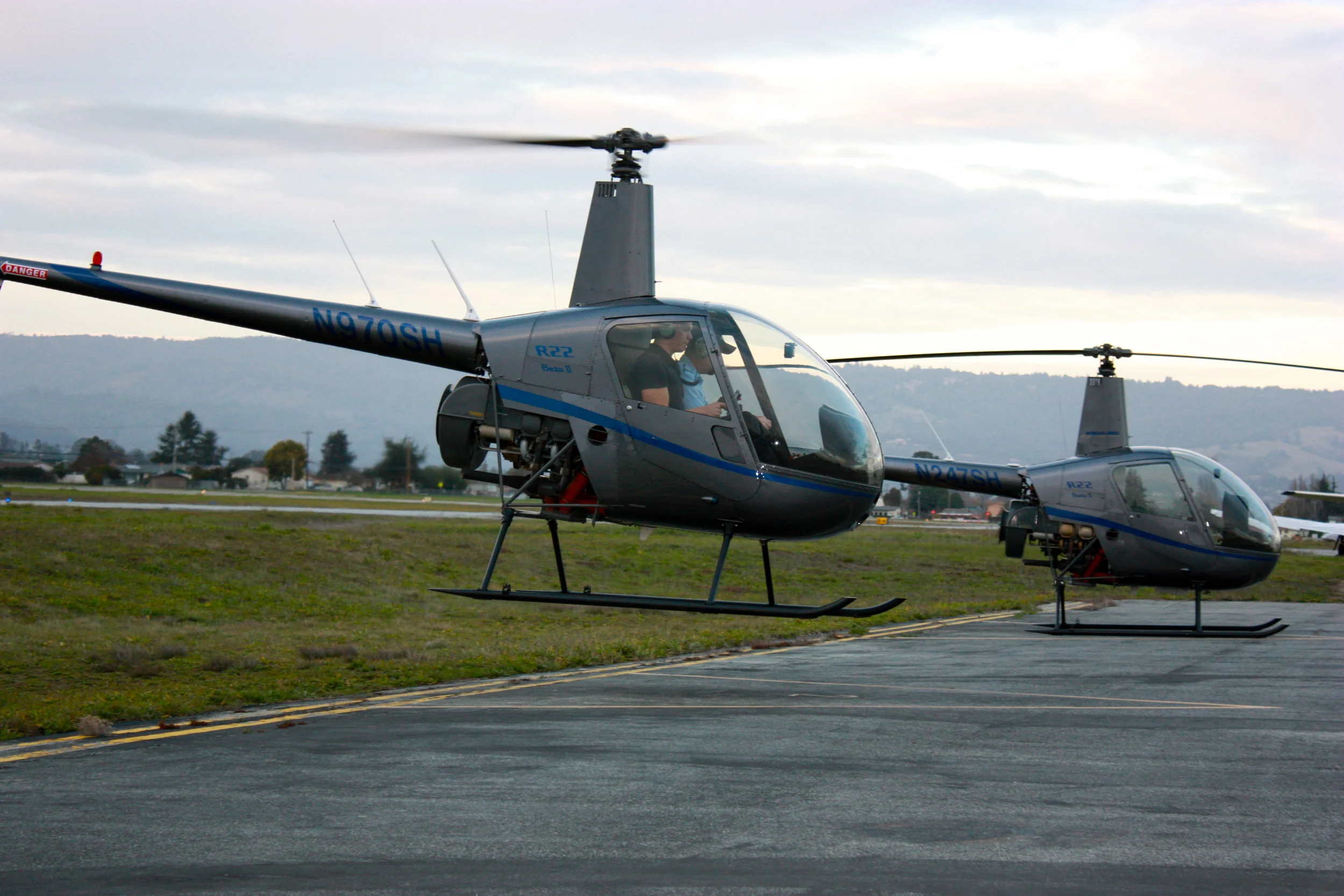 3x R22 Beta II All with Garmin GPS $270 Hr.