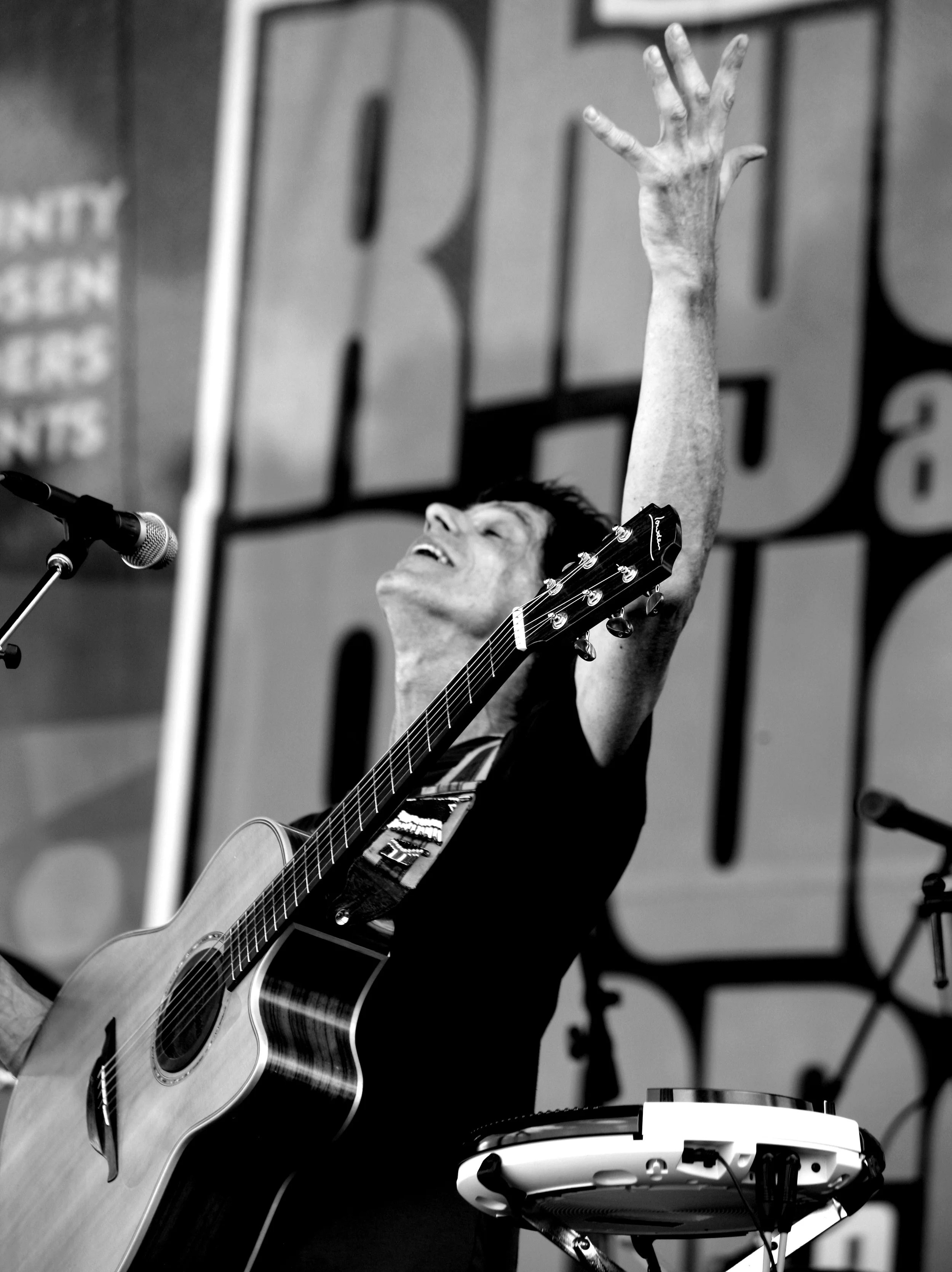 LIVE @ Club Bonafide