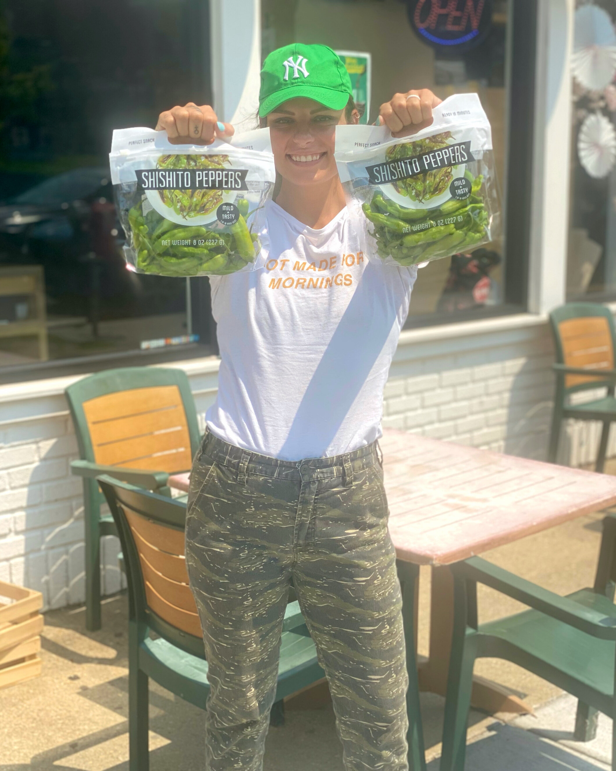 Did you know only 1/10 shishito peppers is spicy?? They're mostly sweet and slightly smoky.⁣
⁣
Whip up a restaurant quality appetizer with these delicious, thin-skinned peppers in less than 15 minutes! Throw them on a hot grill, or in a saute pan wit