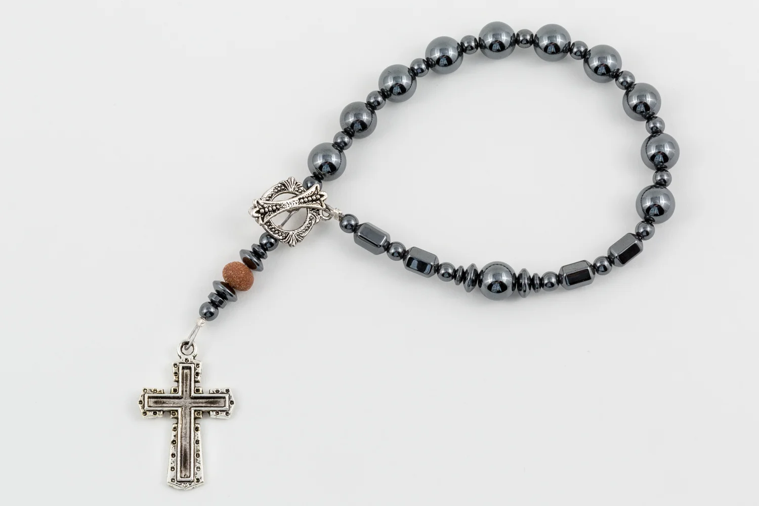 Cross_Bracelet_Hematite.jpg