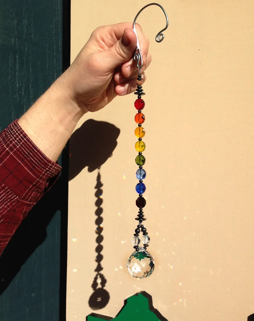 Prism_chakra1a_hand.jpg
