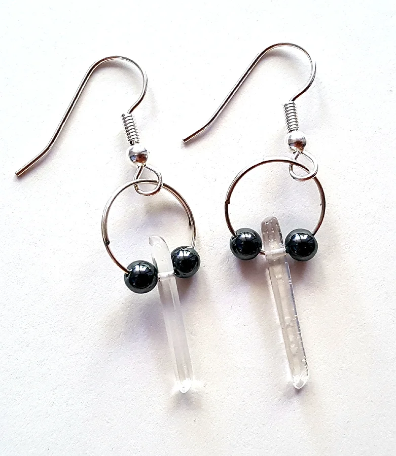 PK048_Quartz_Crystal_Natural_Points_Earrings_Sedona_Jewelry_Hematite.jpg
