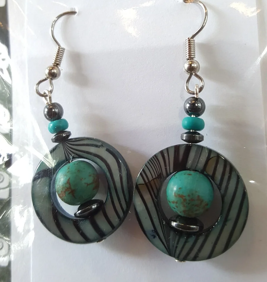 PK109 MotherofPearl_Shell_Earrings_Turquoise_Donut_Sedona_Jewelry.jpg