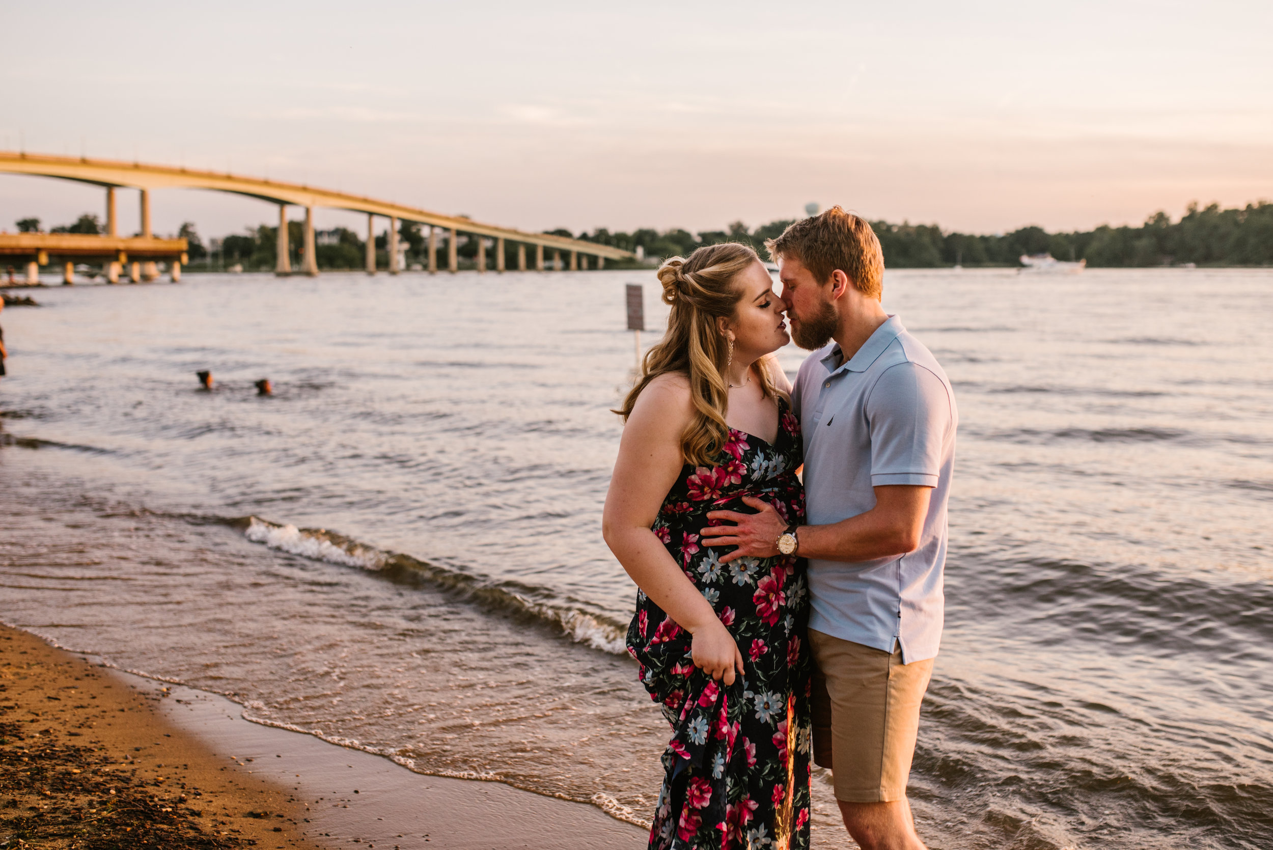 annapolissunsetengagementsession-18.jpg