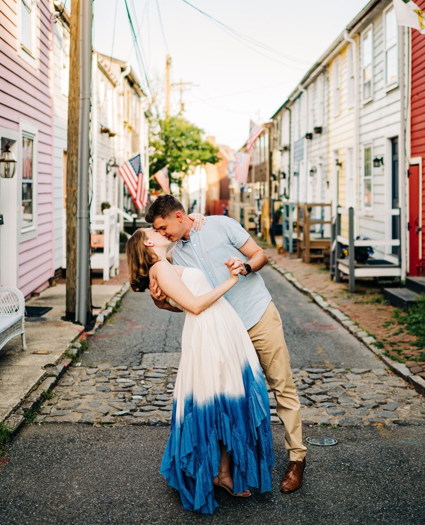 It's a two-wedding weekend over here, starting with Emma &amp; Thomas in Annapolis on Saturday 🤍