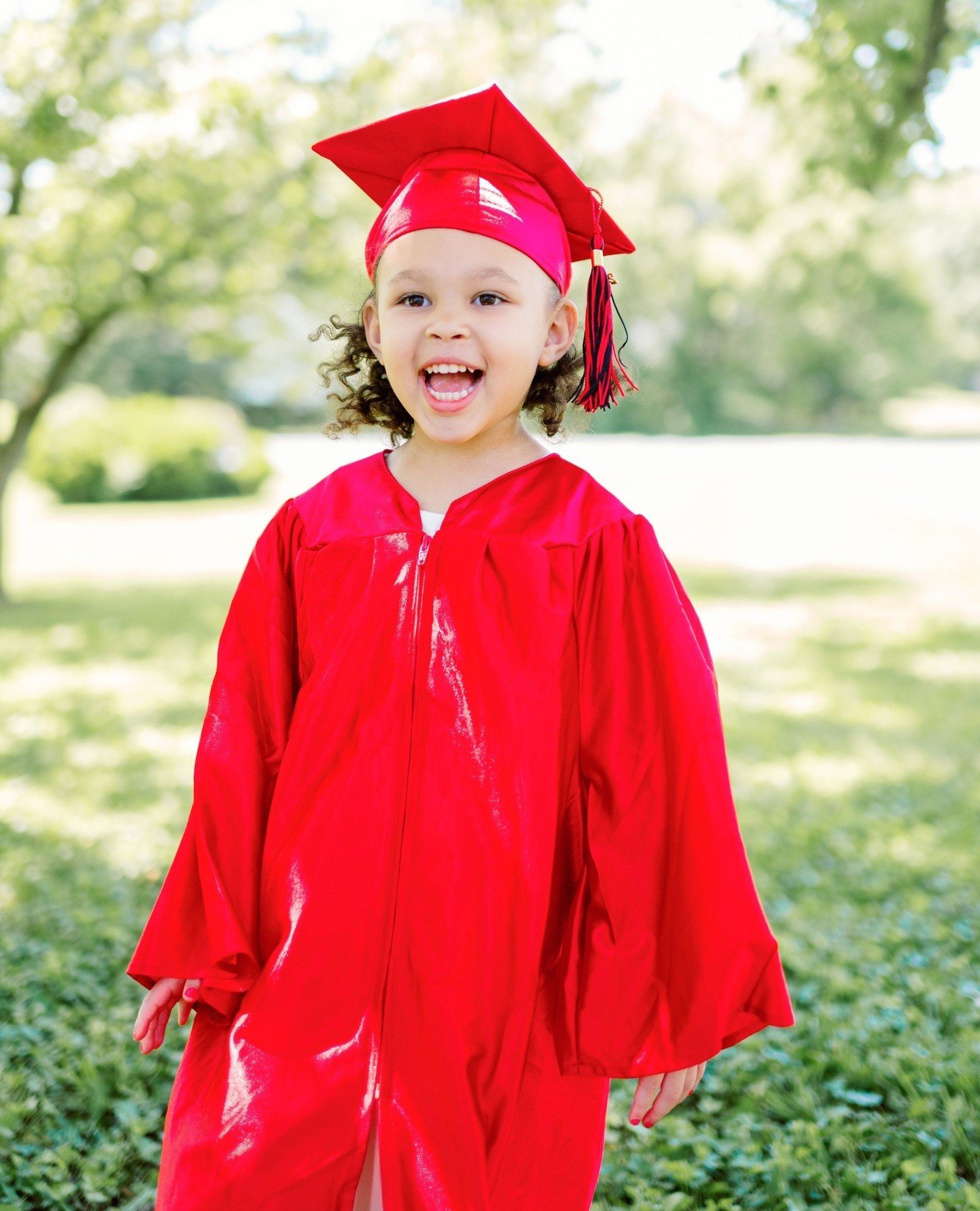 Let's make Preschool Graduation photo shoots a thing, yes? 🥹⁠
⁠
My sweet spunky niece is moving on up to Kindergarten and with all the feels I have now...?! Don't even talk to me about middle and high school graduation.
