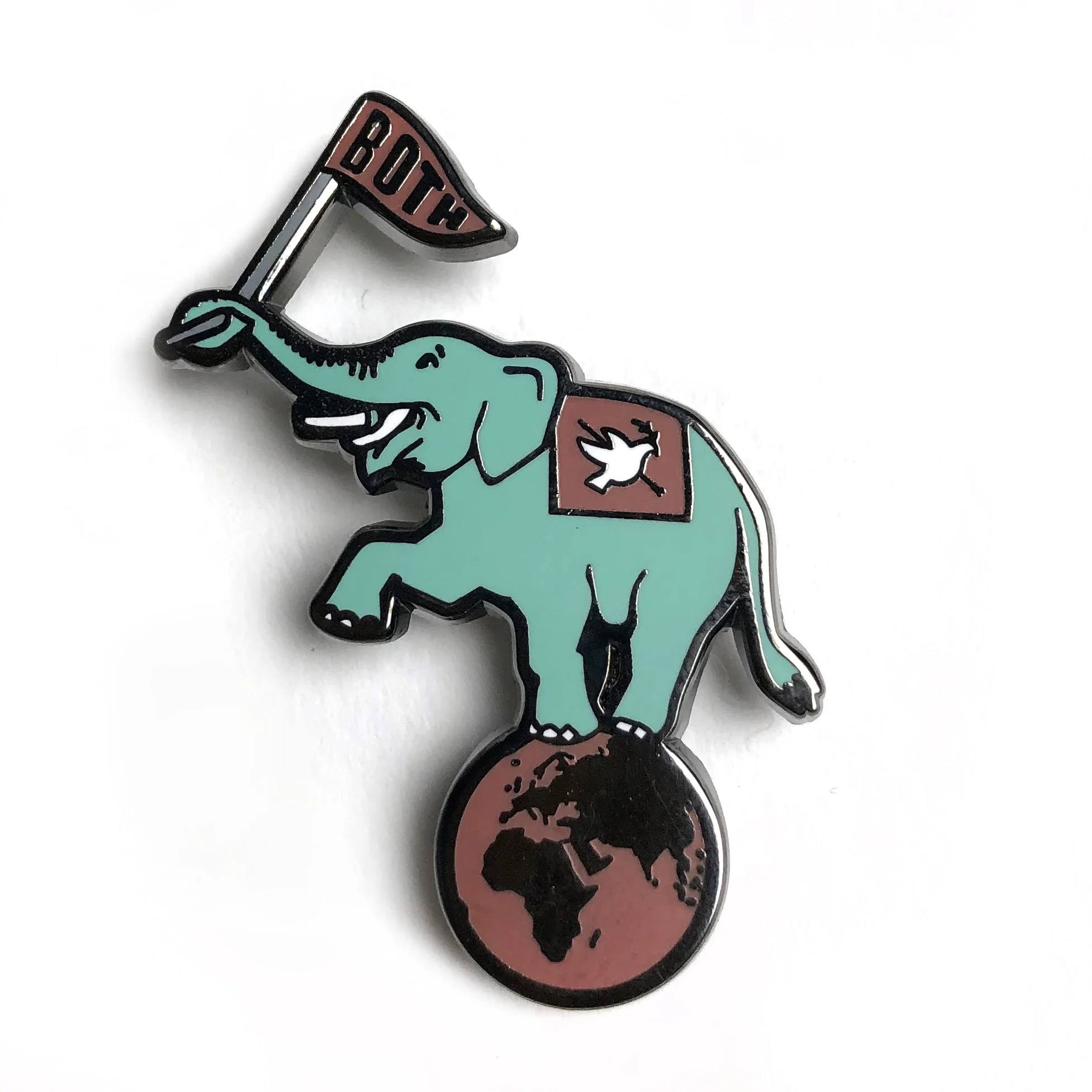 Elephante - Enamel Hat Pin
