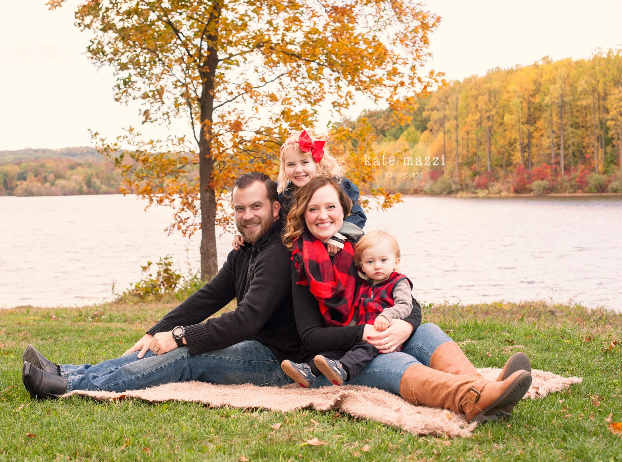 Chamber's Lake Family Mini Session/ Downingtown Photographer
