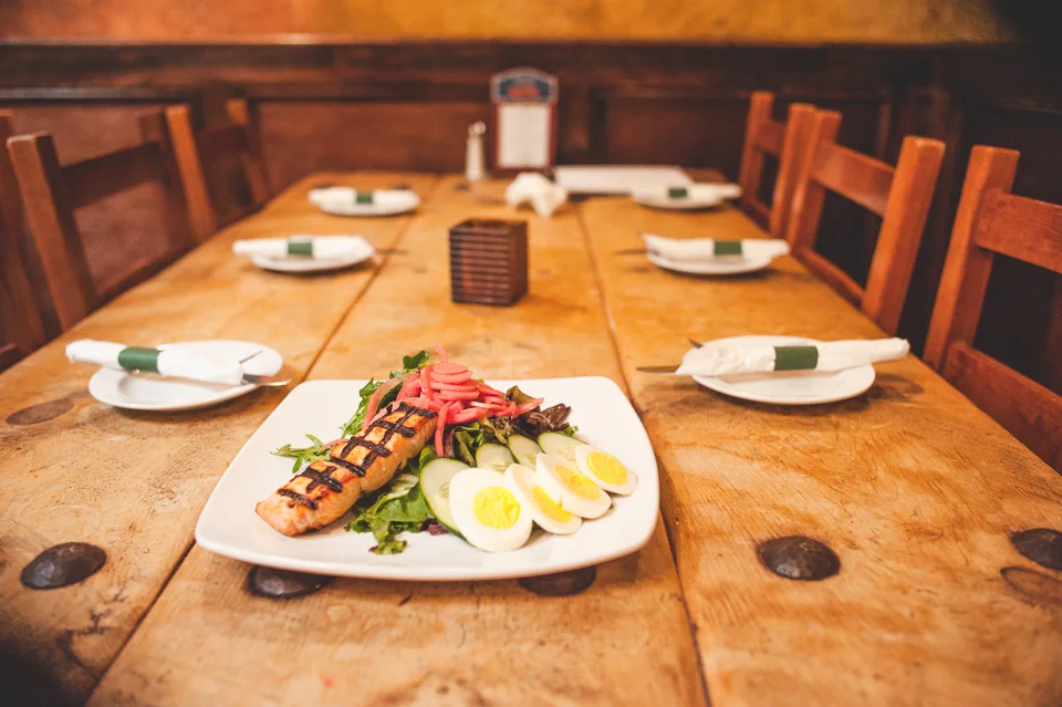 grilled salmon  salad-5-2.jpg