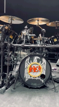 GMP_Q29tcHJlc3NHSDAx_4 copy.GIF