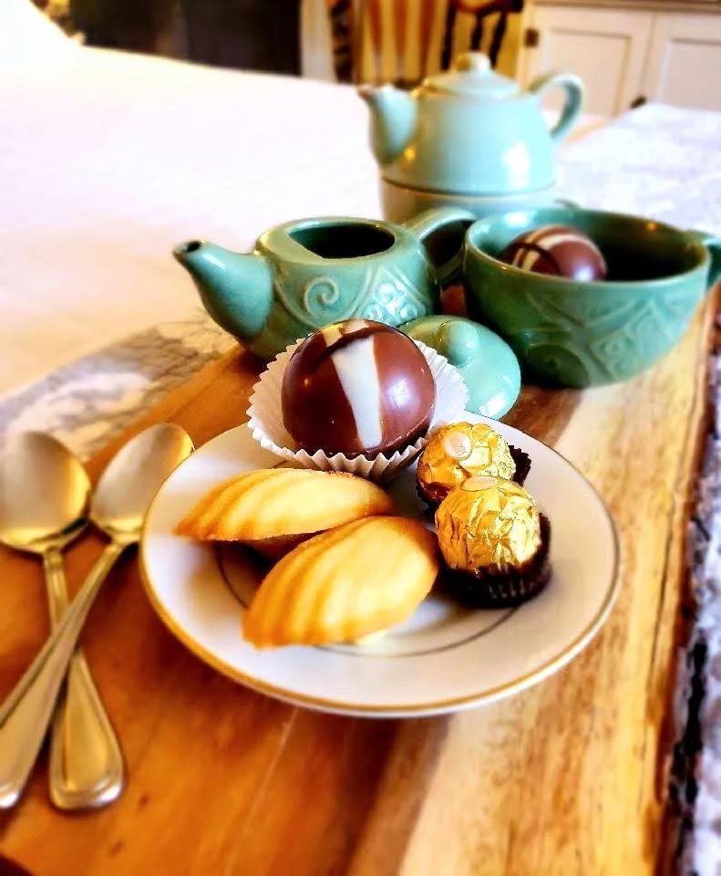 Hot Chocolate Bomb Platter
