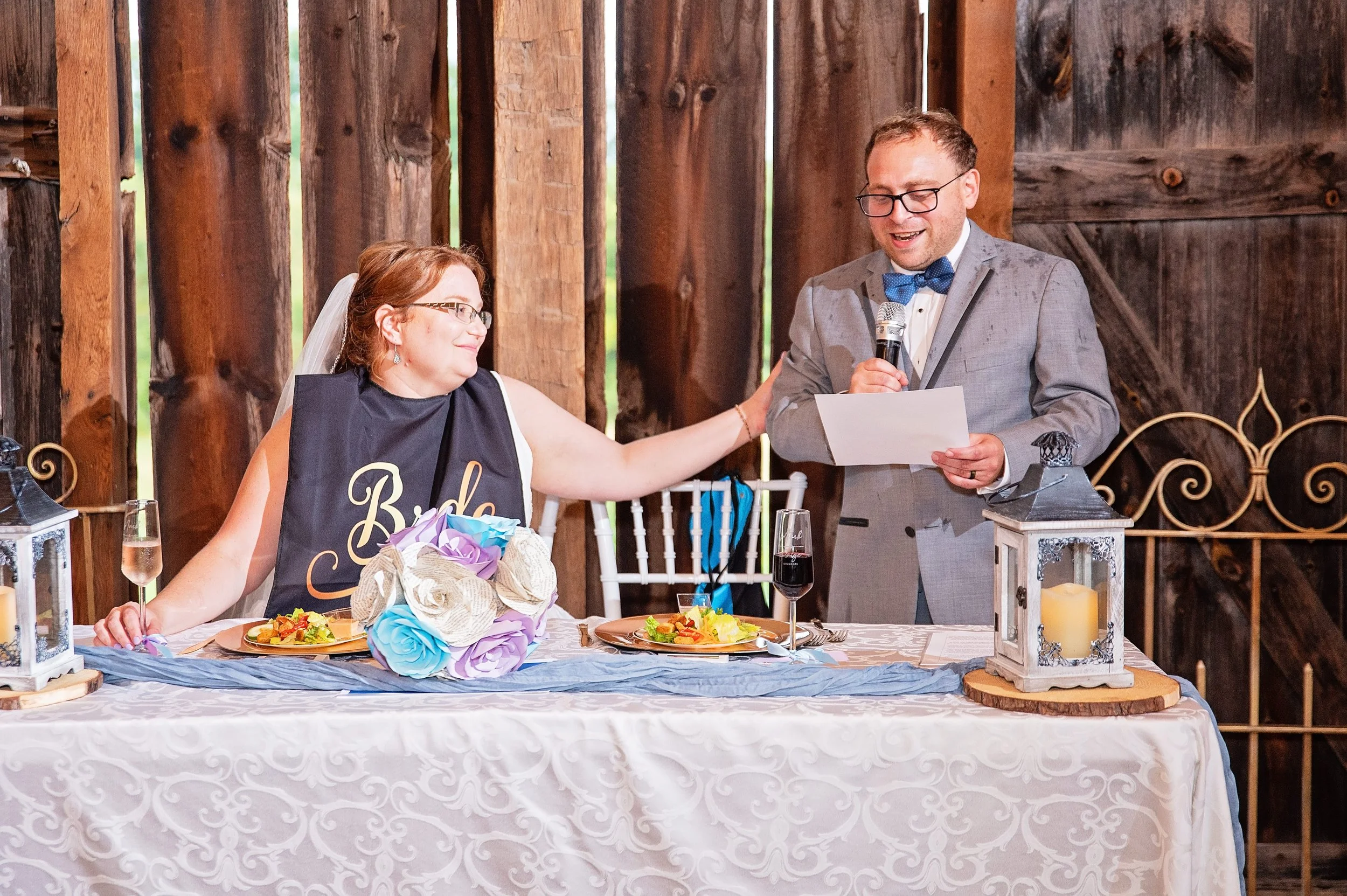 September Wedding at Battlefield B&B in Gettysburg, PA - Photos by Samantha Jean Photography - https://samanthajeanphoto.com/