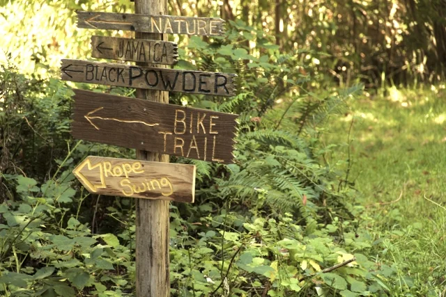 Camp Navarro_Signage at CN_Photo Credit Dan Braun.jpg