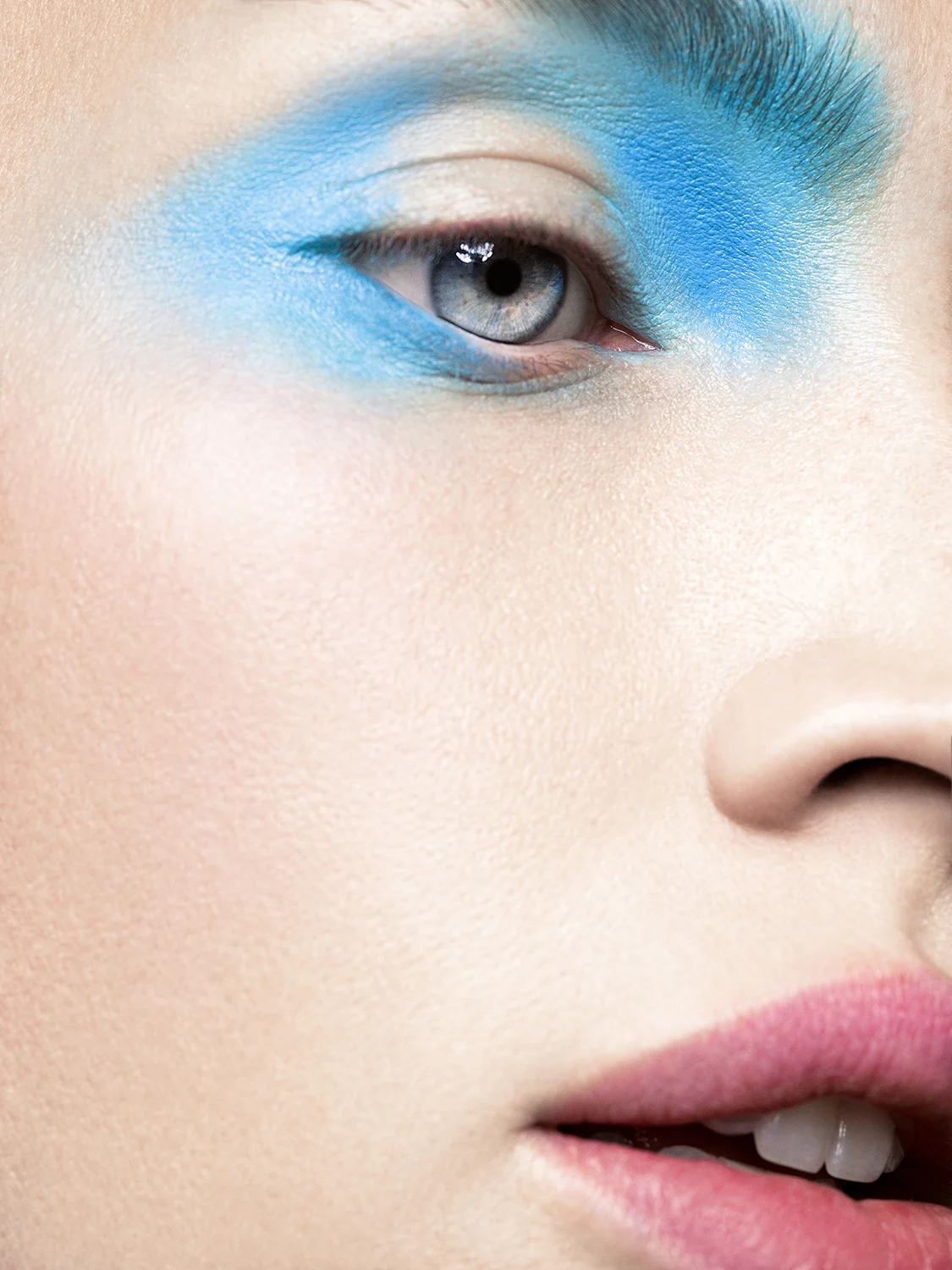 HARPER'S BAZAAR UKRAINE - CRISTA COBER
