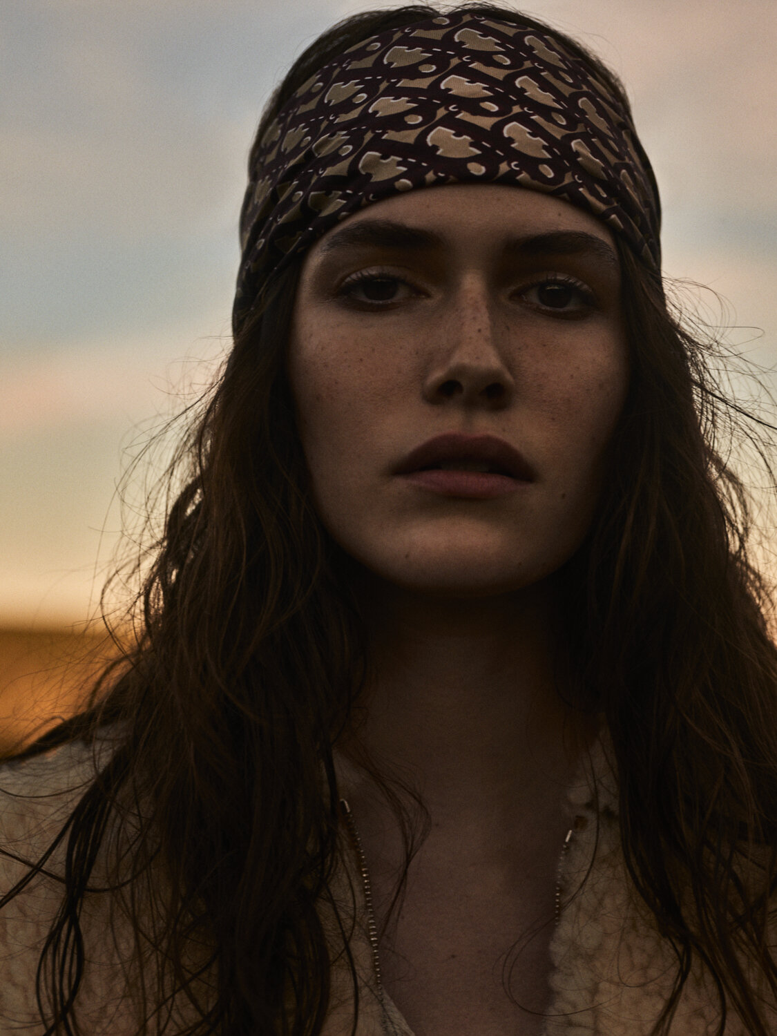 HARPER'S BAZAAR GREECE - VANESSA MOODY