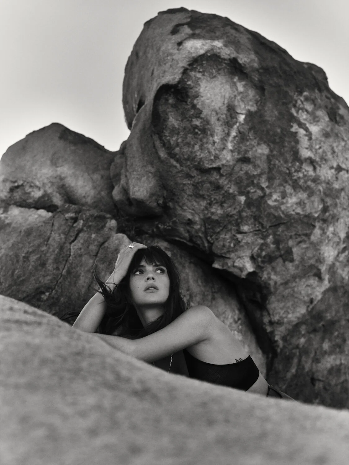 FLAUNT - ADRIA ARJONA