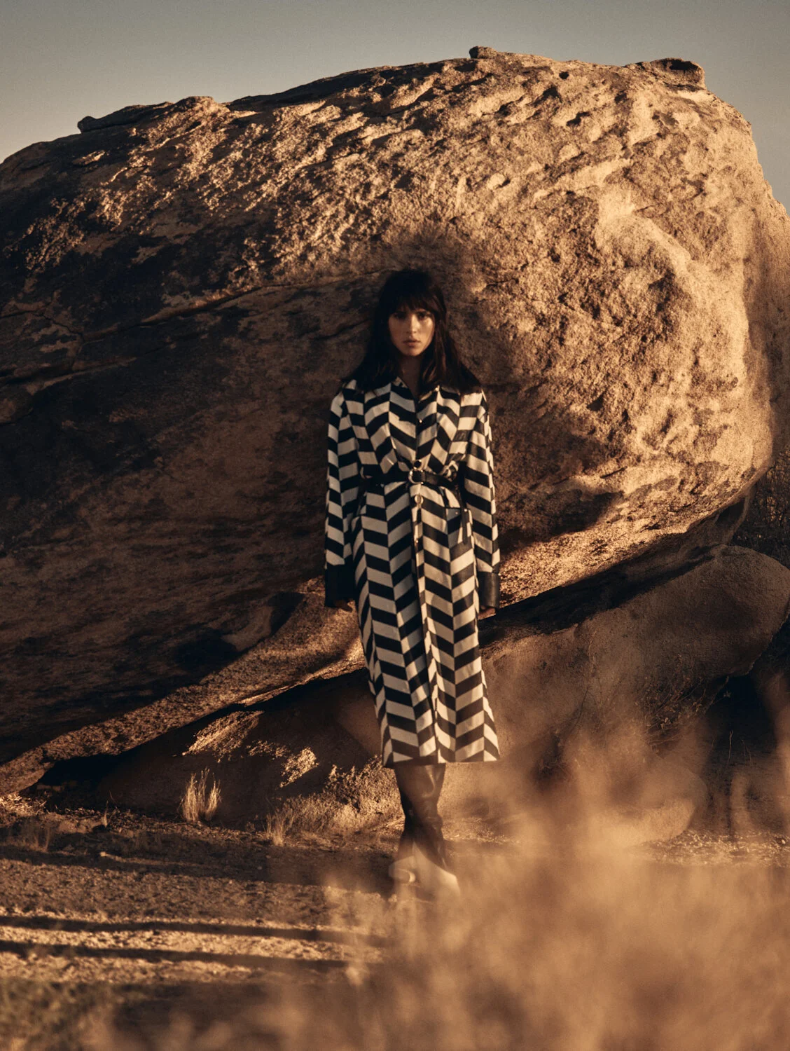 FLAUNT - ADRIA ARJONA