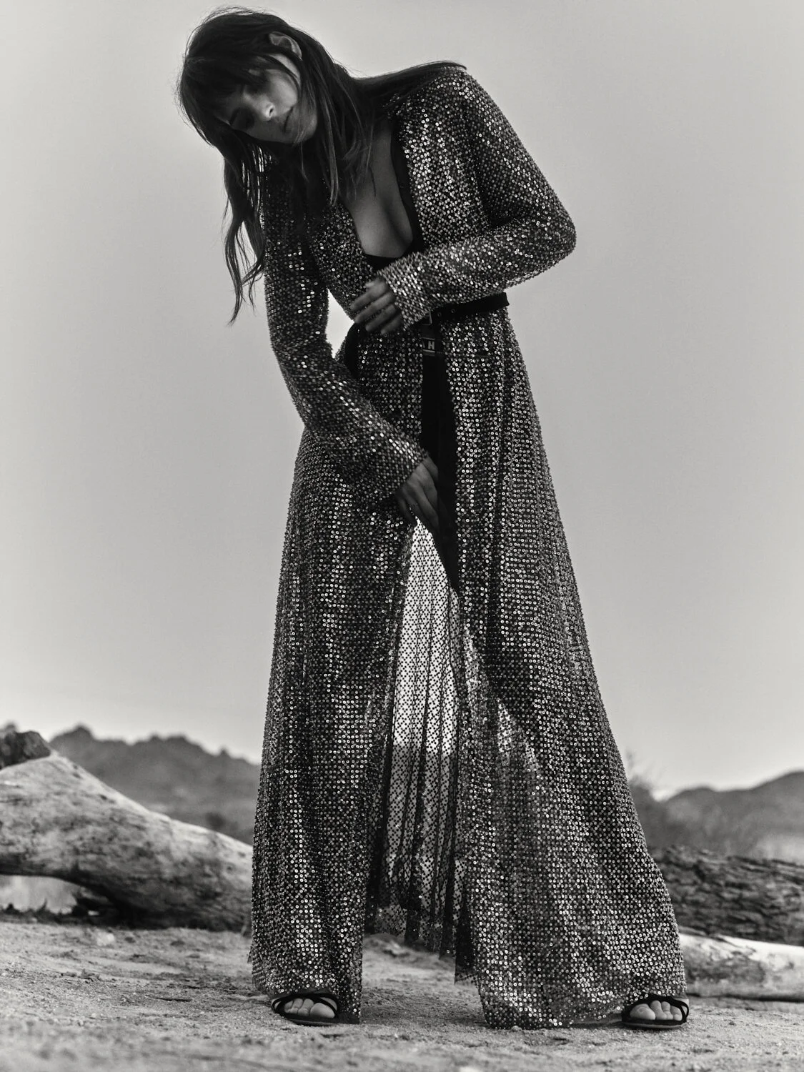 FLAUNT - ADRIA ARJONA