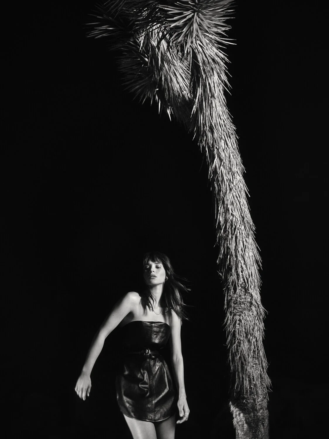 FLAUNT - ADRIA ARJONA