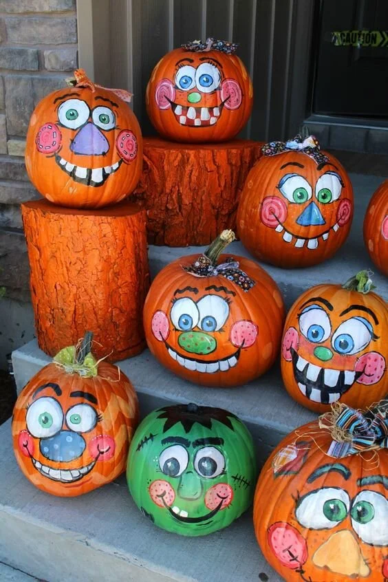 happy-painted-pumpkins-decorations.jpg