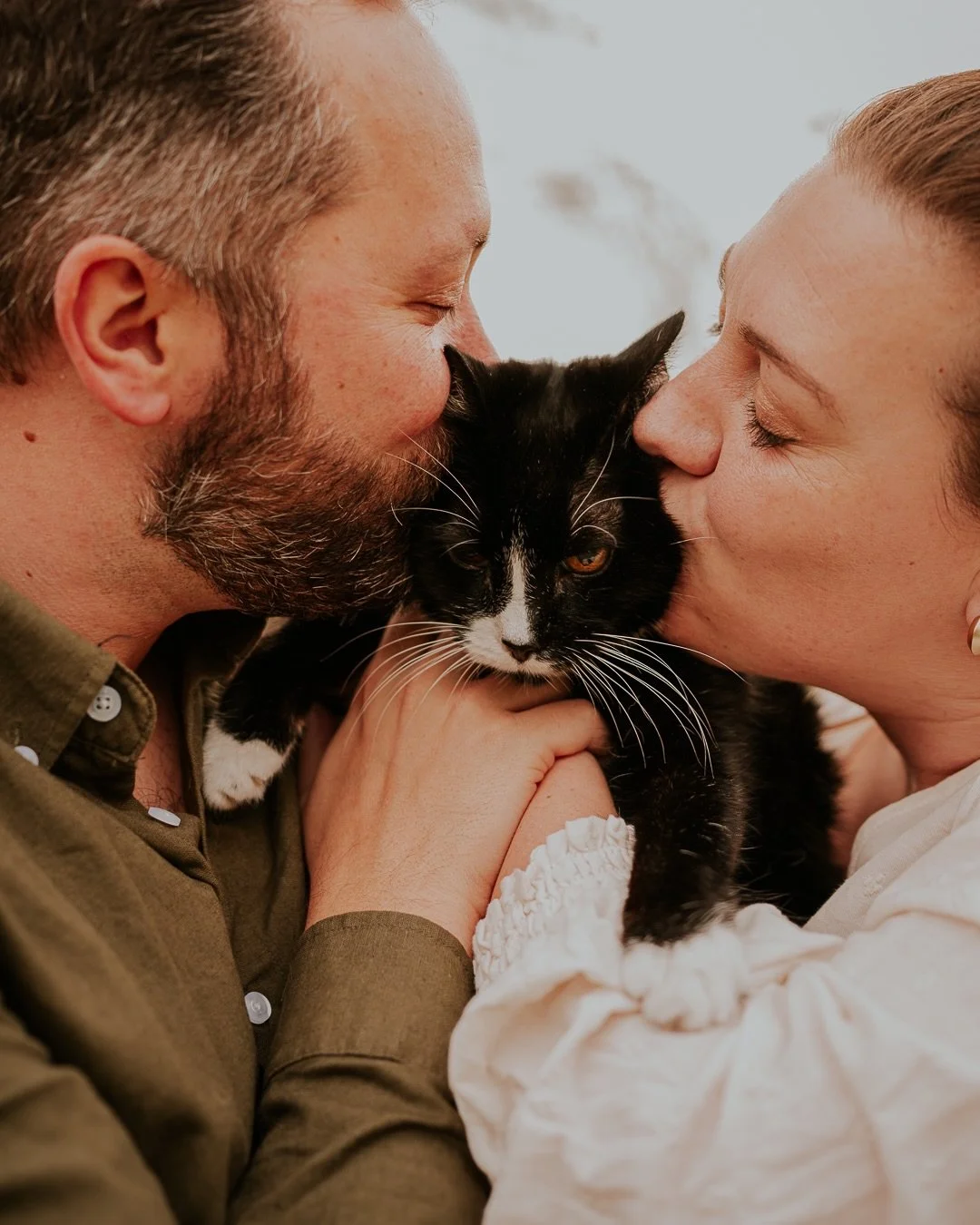Mahogany, the sweet Tuxedo girl, was such a trooper. I love it when people bring their cats, especially when they are so easy to work with as Mahogany was. 🖤

#atlantadogphotographer #dogsofatlanta #catphotographer #adoptdontshop #catsofatlanta