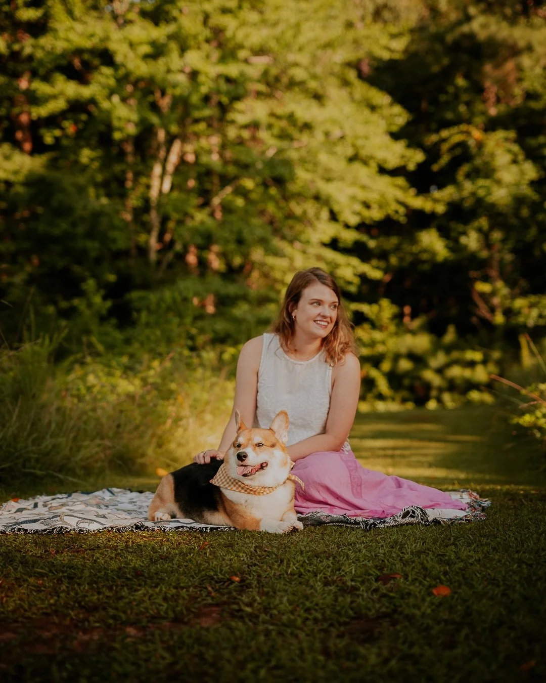 Sneak peek for these cuties. Rachel and Toby have been together for so many years. He has seen her through all of her adult life and he has helped her through heartbreak and stress. He is a very charming and snuggly boy but definitely showed us some 