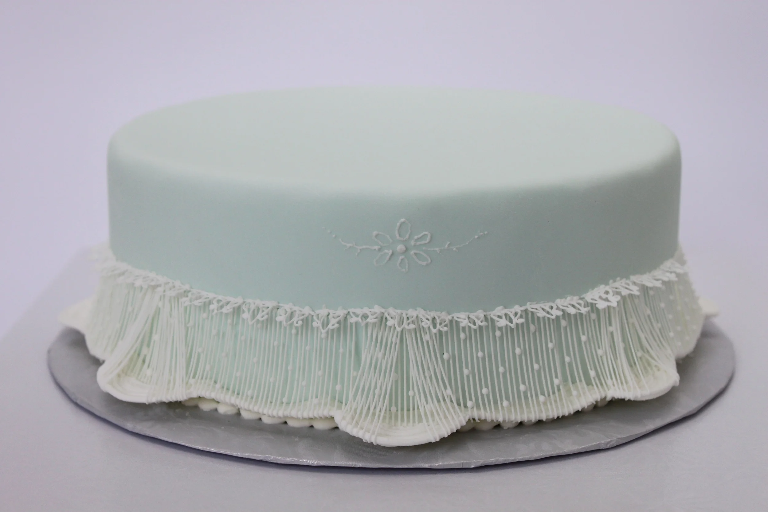 Australian string work cake 6999.jpg