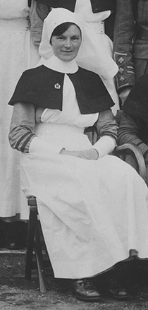 Sister Daphne Commons in England, ca 1916-1918